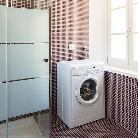 Double Private Parking, 2 Bedrooms & 2 Bathrooms - Elegant Apartment In Old Town Udine Exterior photo